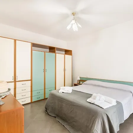 Les Calins, Terre Marine Apartment La Spezia